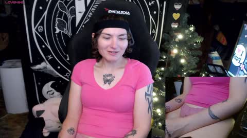 BrandiWRLD999 online show from December 30, 2024, 9:19 pm