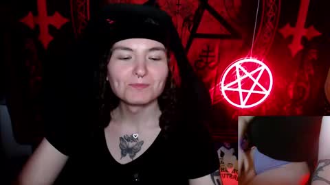 BrandiWRLD999 online show from October 5, 2025, 8:18 pm