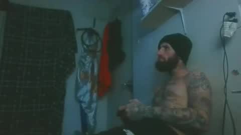 brandonchampagne7 online show from December 23, 2025, 9:51 am