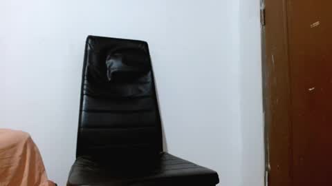 Snapshot of brandonstond chatting on May 11, 2026, 4:51 am Brandon online show from May 11, 2026, 4:51 am