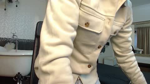 BrandonTateX online show from November 10, 2025, 8:35 am