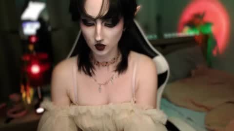 Snapshot of brandy_queen chatting on June 17, 2026, 5:47 pm Aurorabut ur dad just calls me Rory online show from June 17, 2026, 5:47 pm