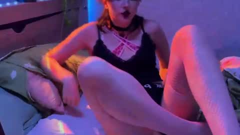 Snapshot of brandy_queen chatting on July 5, 2026, 12:50 am Aurorabut ur dad just calls me Rory online show from July 5, 2026, 12:50 am