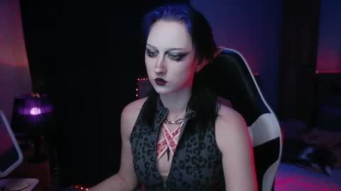 Snapshot of brandy_queen chatting on July 23, 2026, 4:27 pm Aurorabut ur dad just calls me Rory online show from July 23, 2026, 4:27 pm