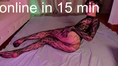   online show from September 27, 2025, 10:04 pm