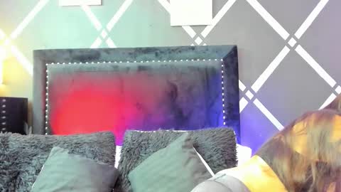 bravepetunia online show from October 11, 2025, 12:26 pm