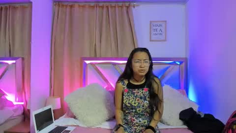 bravepetunia online show from October 17, 2025, 12:19 pm