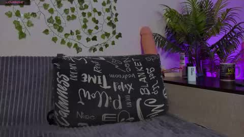 Johny Bravo online show from November 21, 2025, 11:31 am