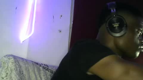 Snapshot of brayan1111x chatting on November 8, 2025, 12:55 am brayan1111x online show from November 8, 2025, 12:55 am