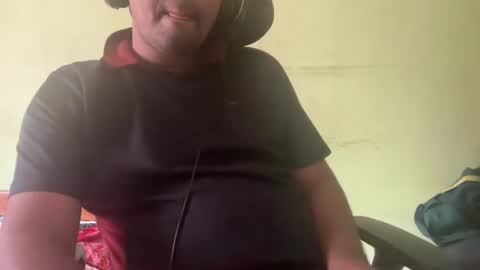 dont tell me u like to see me if you cant follow me online show from February 19, 2025, 9:17 am