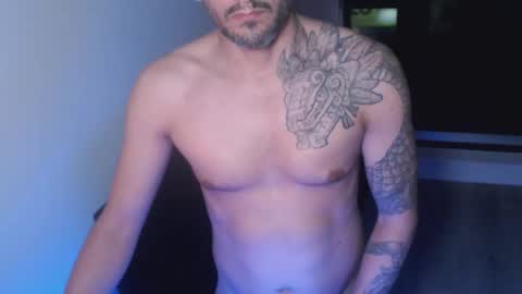 Snapshot of break_dusk chatting on May 17, 2026, 1:36 am break_dusk online show from May 17, 2026, 1:36 am