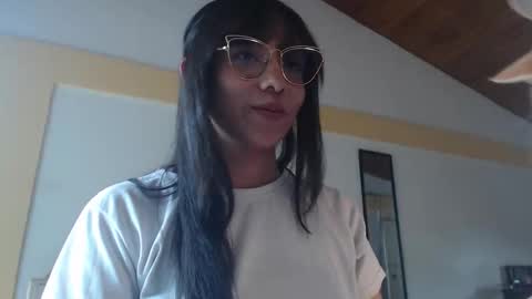 breakfastwithtiffanys online show from November 24, 2025, 4:40 pm