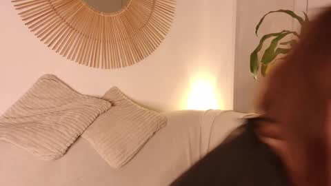 Ashley Dolce and Lou online show from January 24, 2025, 10:11 am