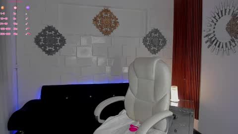 Breex online show from January 15, 2025, 11:19 pm