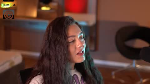 Leah online show from September 10, 2025, 7:08 am