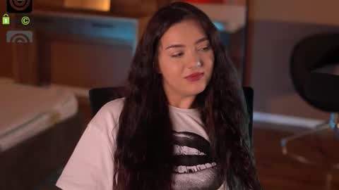 Leah online show from September 11, 2025, 4:12 am