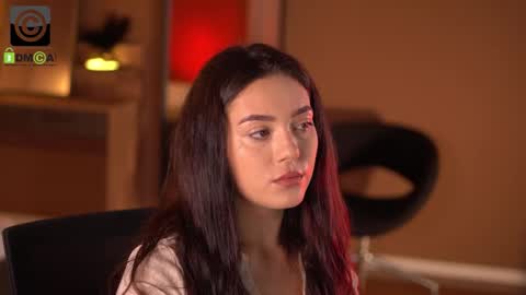 Leah online show from September 15, 2025, 3:50 am