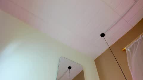 Brenda online show from November 23, 2025, 6:02 am