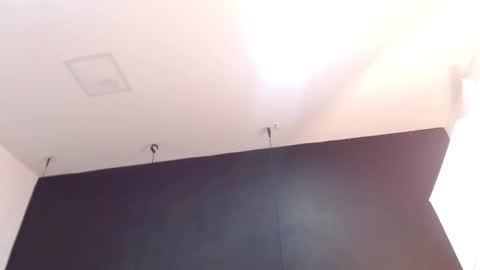 Brenda  online show from February 4, 2025, 6:17 pm