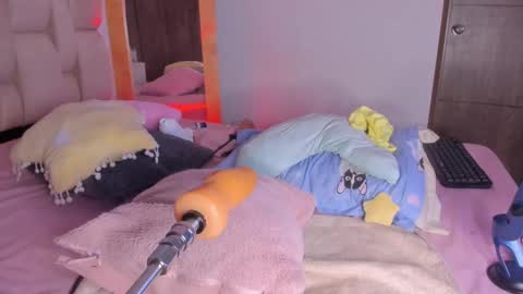 Snapshot of brenda_ruiz_ chatting on February 22, 2025, 1:13 pm Branda online show from February 22, 2025, 1:13 pm