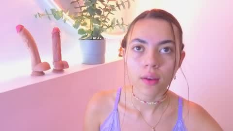 Snapshot of brenda_sky19 chatting on May 12, 2026, 12:02 pm brenda_sky19 online show from May 12, 2026, 12:02 pm