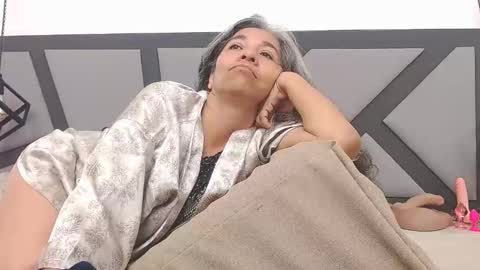 Snapshot of brenda_velasquez chatting on October 10, 2025, 9:03 pm BRENDA VELASQUEZ online show from October 10, 2025, 9:03 pm