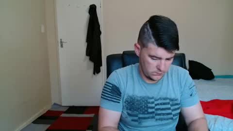 ask me lol online show from November 14, 2025, 4:11 am