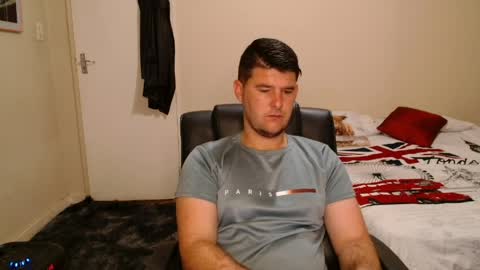 ask me lol online show from April 11, 2026, 3:33 am