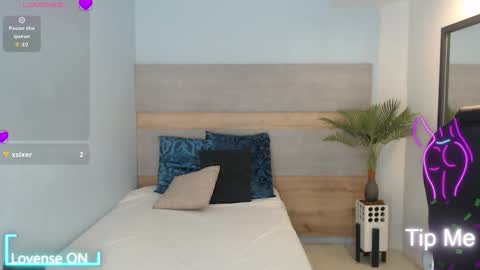 Snapshot of brendathompson_ chatting on October 18, 2025, 2:14 am Brenda online show from October 18, 2025, 2:14 am