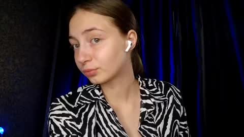 Snapshot of brendelle chatting on May 19, 2026, 5:14 am Mia online show from May 19, 2026, 5:14 am