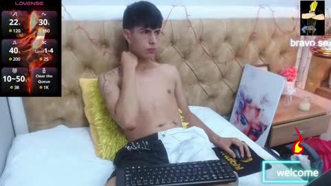 Snapshot of brent18_ chatting on March 10, 2025, 3:45 am Esteban online show from March 10, 2025, 3:45 am