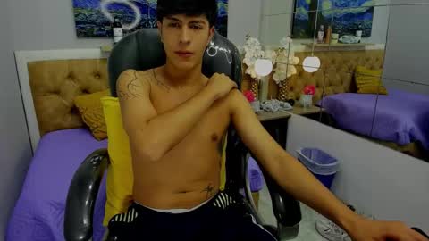 Snapshot of brent18_ chatting on September 15, 2025, 2:22 am Esteban online show from September 15, 2025, 2:22 am