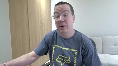 Brett online show from September 27, 2025, 11:26 am