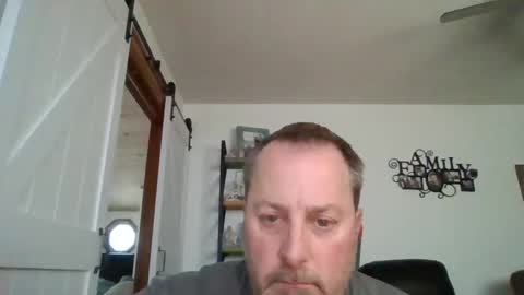 Snapshot of brettsky chatting on December 12, 2024, 1:28 pm hey online show from December 12, 2024, 1:28 pm