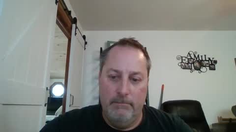 Snapshot of brettsky chatting on December 15, 2024, 4:59 pm hey online show from December 15, 2024, 4:59 pm