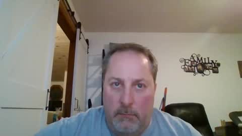 Snapshot of brettsky chatting on December 26, 2024, 10:52 pm hey online show from December 26, 2024, 10:52 pm