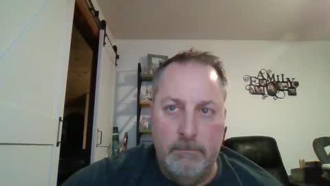 Snapshot of brettsky chatting on January 11, 2025, 12:22 am hey online show from January 11, 2025, 12:22 am