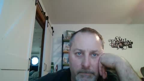Snapshot of brettsky chatting on January 12, 2025, 6:49 pm hey online show from January 12, 2025, 6:49 pm