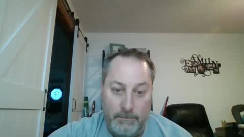Snapshot of brettsky chatting on January 22, 2025, 9:54 pm hey online show from January 22, 2025, 9:54 pm