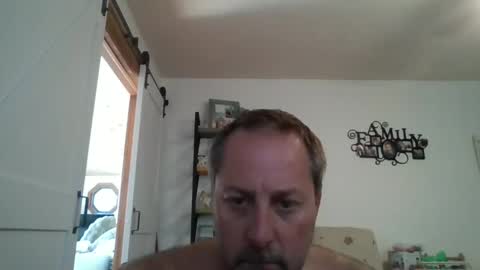 Snapshot of brettsky chatting on September 8, 2025, 7:35 pm hey online show from September 8, 2025, 7:35 pm