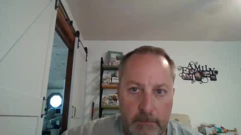 Snapshot of brettsky chatting on September 22, 2025, 12:29 pm hey online show from September 22, 2025, 12:29 pm