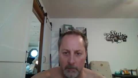 Snapshot of brettsky chatting on October 22, 2025, 8:52 pm hey online show from October 22, 2025, 8:52 pm