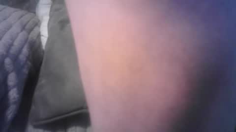 Snapshot of bri20fu chatting on October 31, 2025, 11:06 pm raining down on me online show from October 31, 2025, 11:06 pm