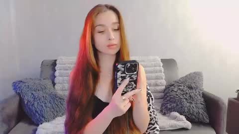 bri_fox online show from May 20, 2026, 9:59 am
