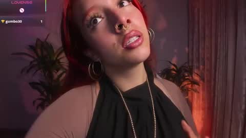 Snapshot of bri_von_dhara_ chatting on October 1, 2025, 11:33 pm Bri online show from October 1, 2025, 11:33 pm