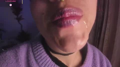 Snapshot of bri_von_dhara_ chatting on November 6, 2025, 11:55 am Bri online show from November 6, 2025, 11:55 am