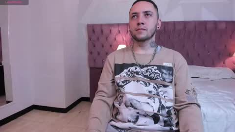 Snapshot of brian_chiki chatting on December 2, 2024, 11:18 pm Brian Chiki online show from December 2, 2024, 11:18 pm