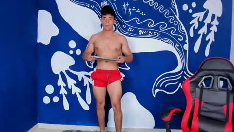 Snapshot of brian_muscle chatting on July 9, 2026, 6:56 pm Brian Muscle online show from July 9, 2026, 6:56 pm