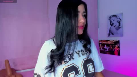 briana11_ online show from October 18, 2025, 7:42 am