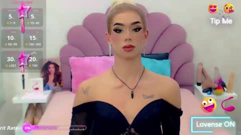 BRIANA online show from September 19, 2025, 6:48 am